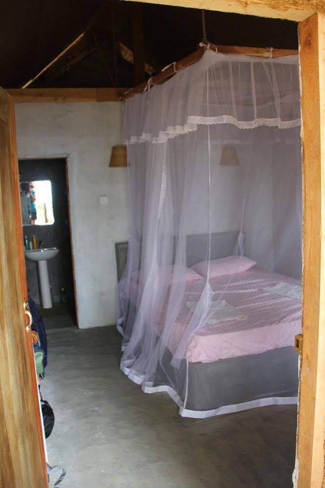 Hotel Sea View Clay House Dikwella Exterior foto